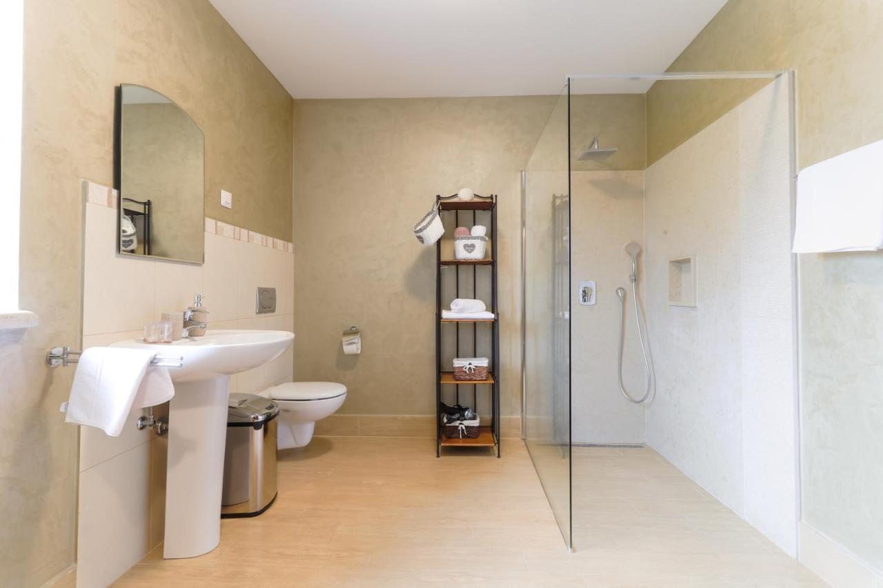 Bed & Breakfast Kastel Žbandaj Dış mekan fotoğraf