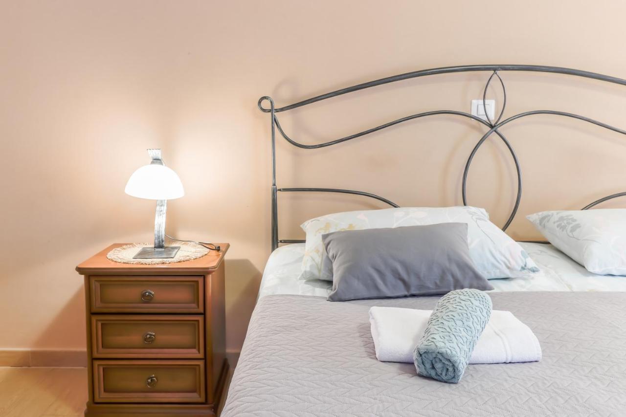 Bed & Breakfast Kastel Žbandaj Dış mekan fotoğraf